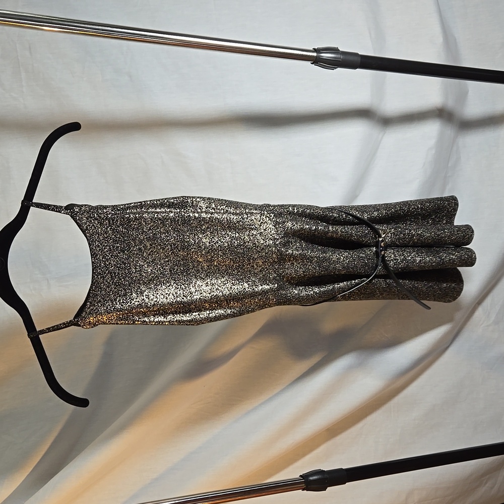 IZ Byer, Junior's Dress, Size 3, Gold and Black, Belt